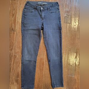 Old Navy Mid-rise Rockstar Jeans, Size 2  Short, Great Condition